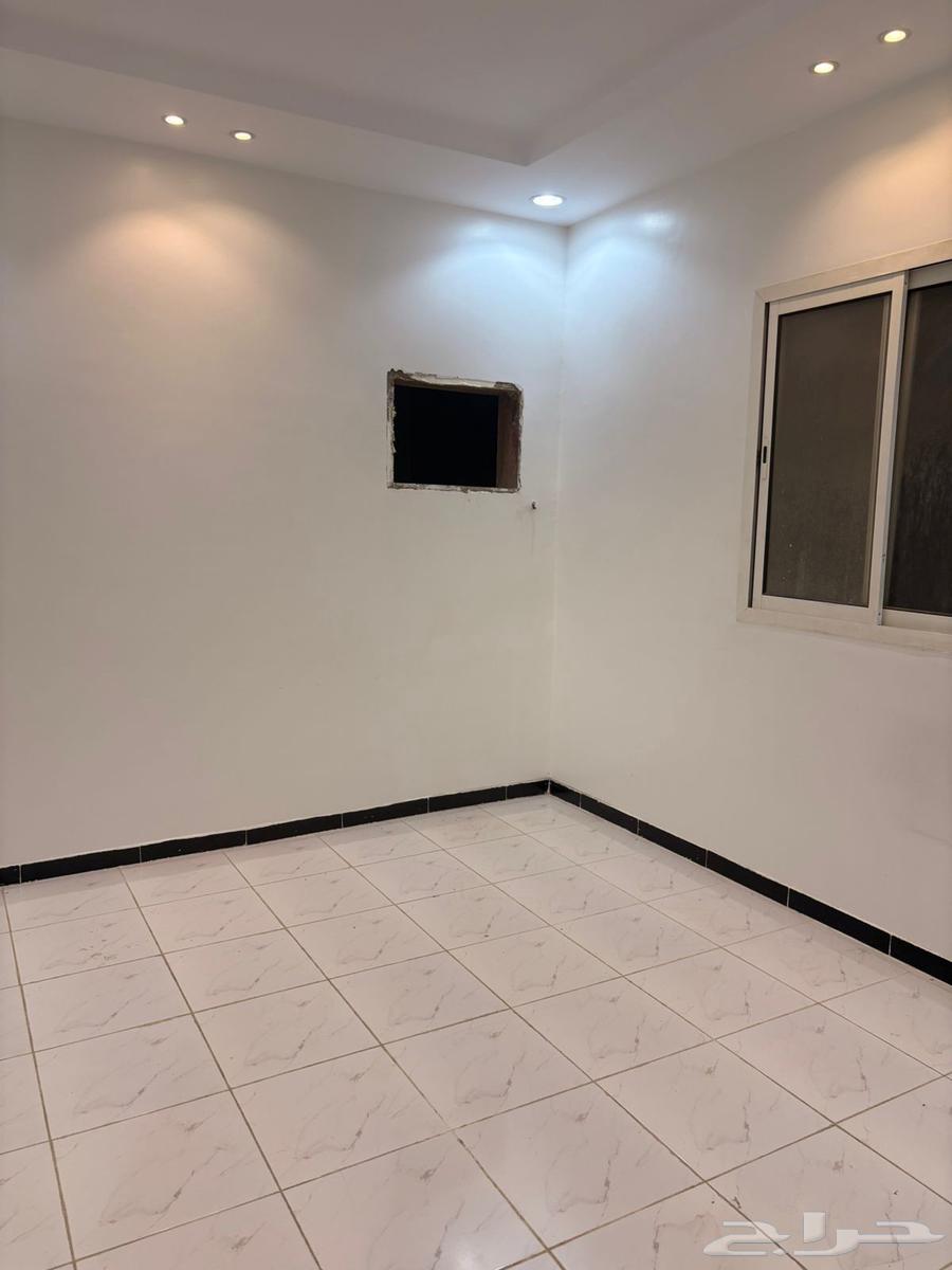 شقة 2 غرف في الرمال 6