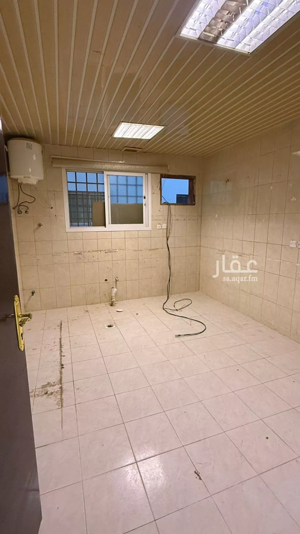 دور 6 غرف في السعادة 8