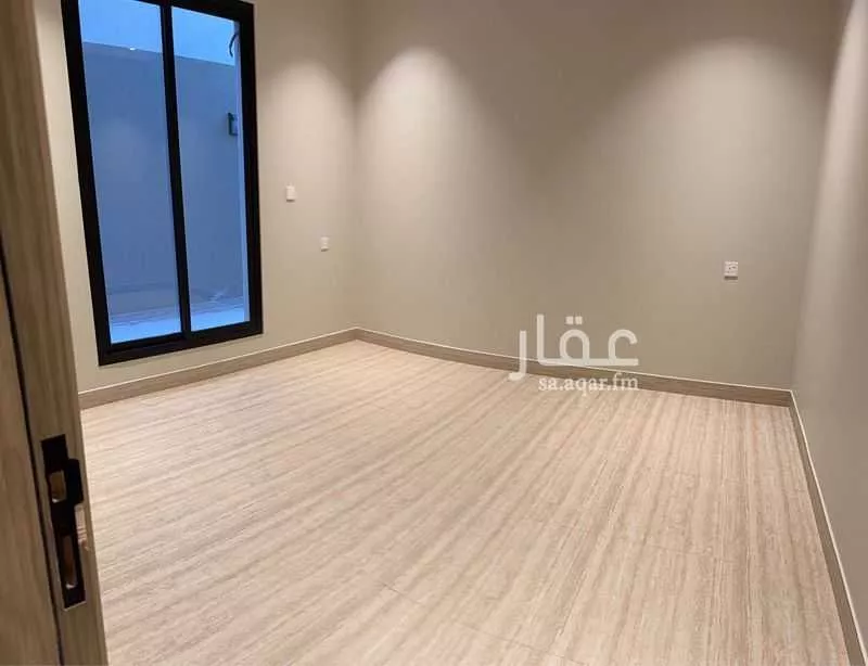 دور 3 غرف في العارض 8