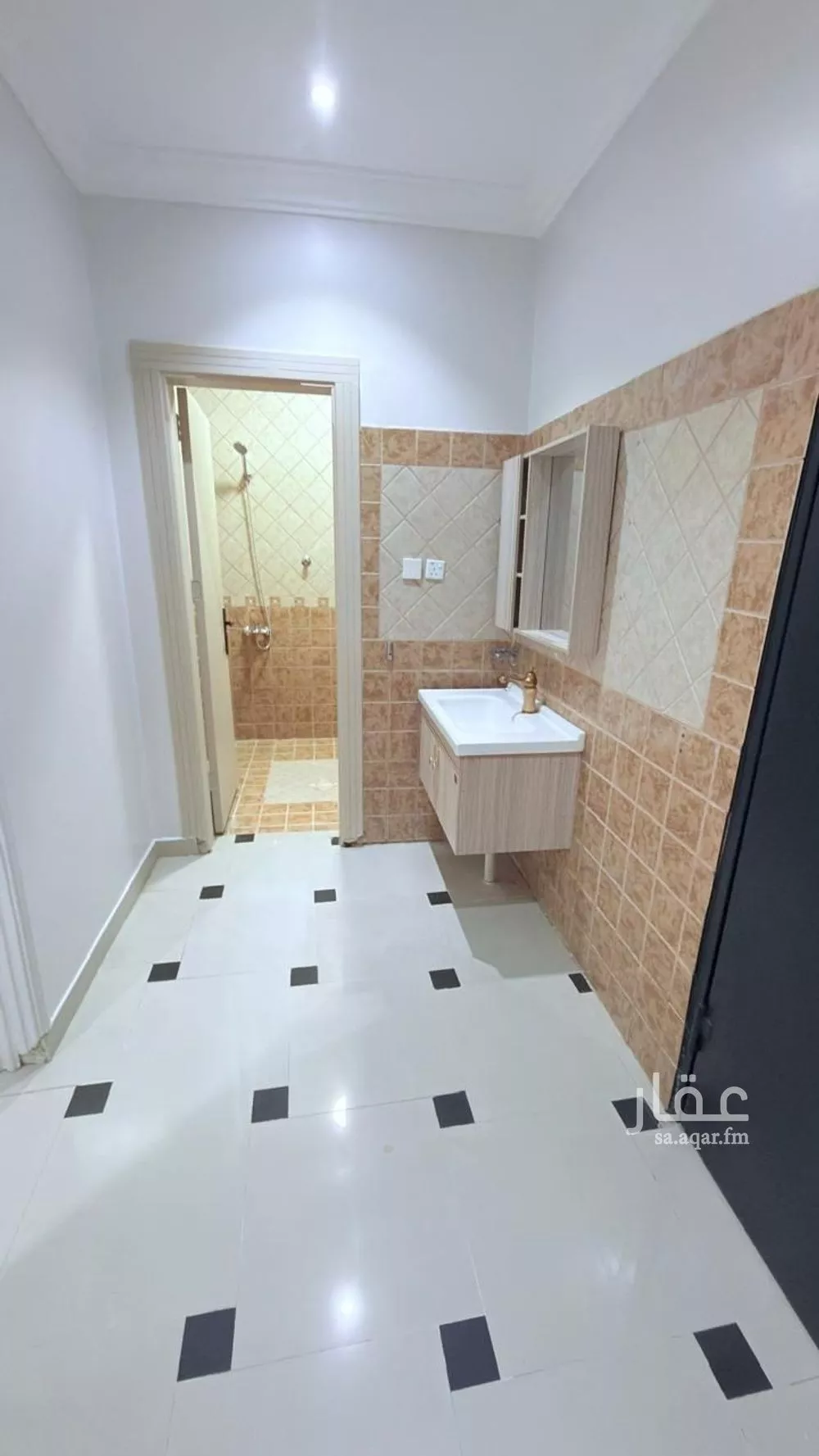 دور 5 غرف في السعادة 2