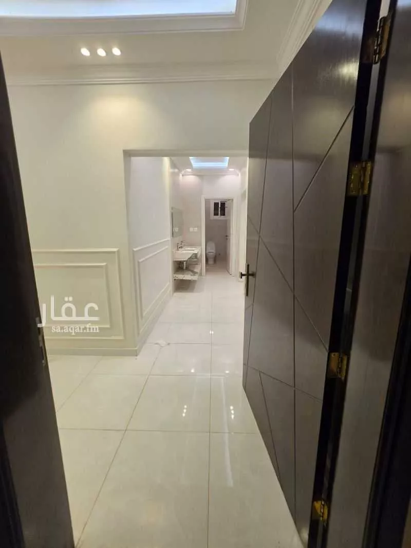 شقة 5 غرف في الريان 11