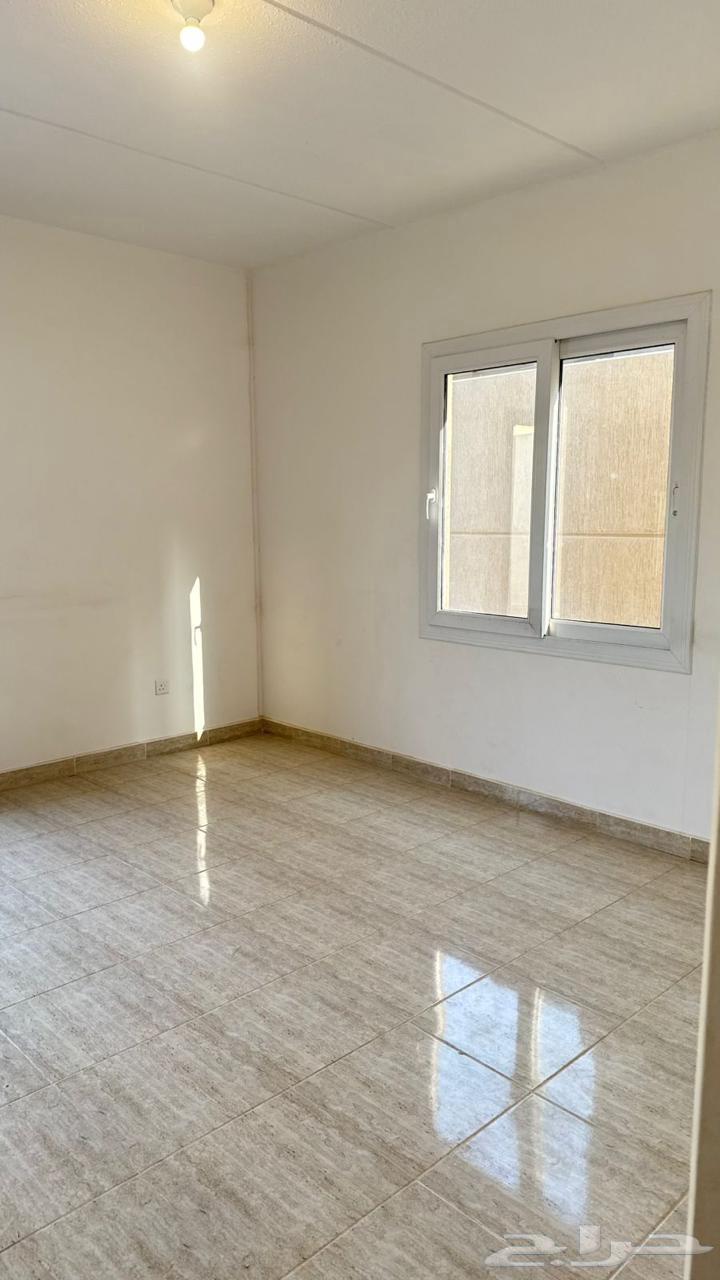 فيلا 3 غرف في العارض 2