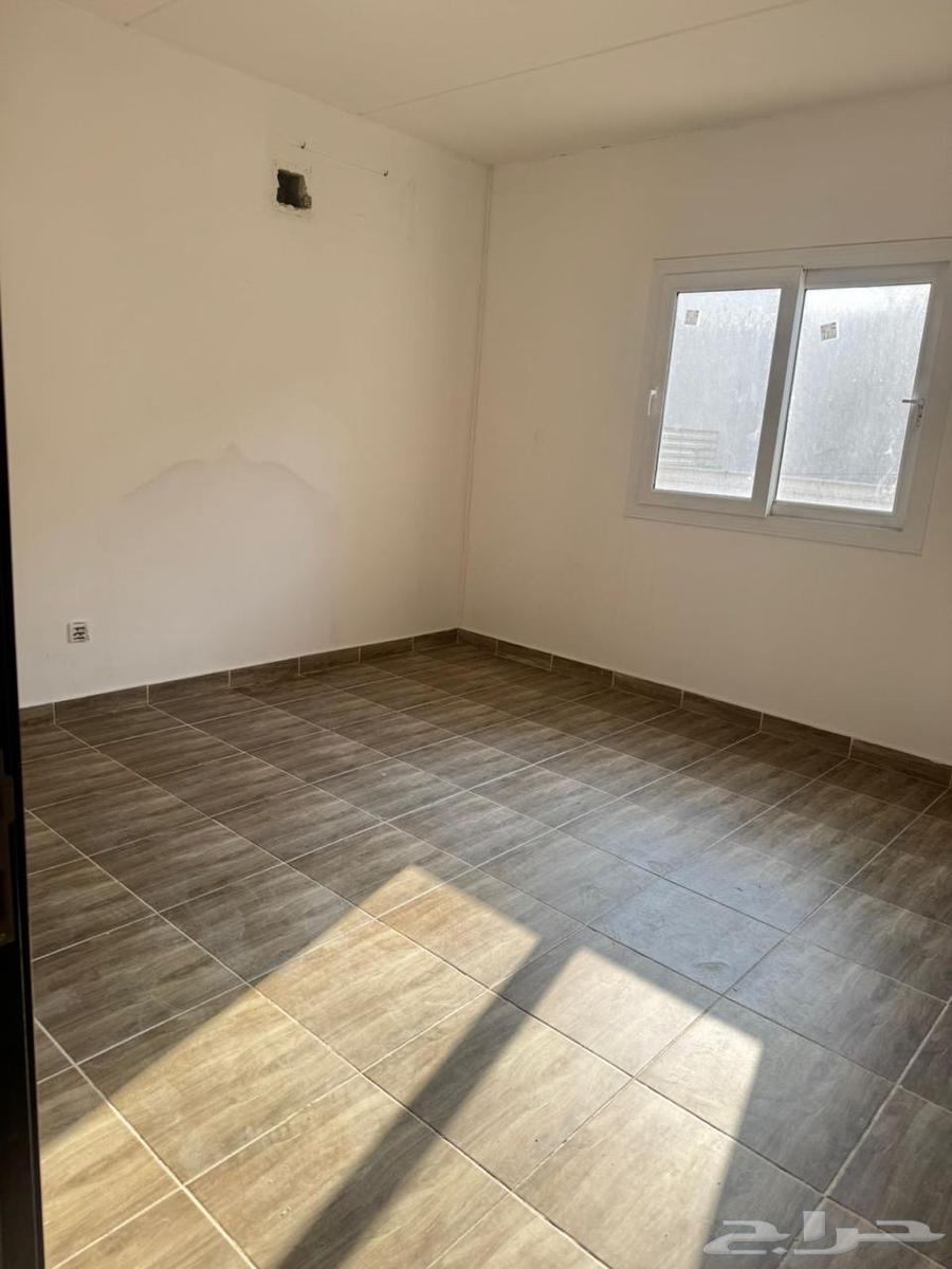 فيلا 3 غرف في العارض 7