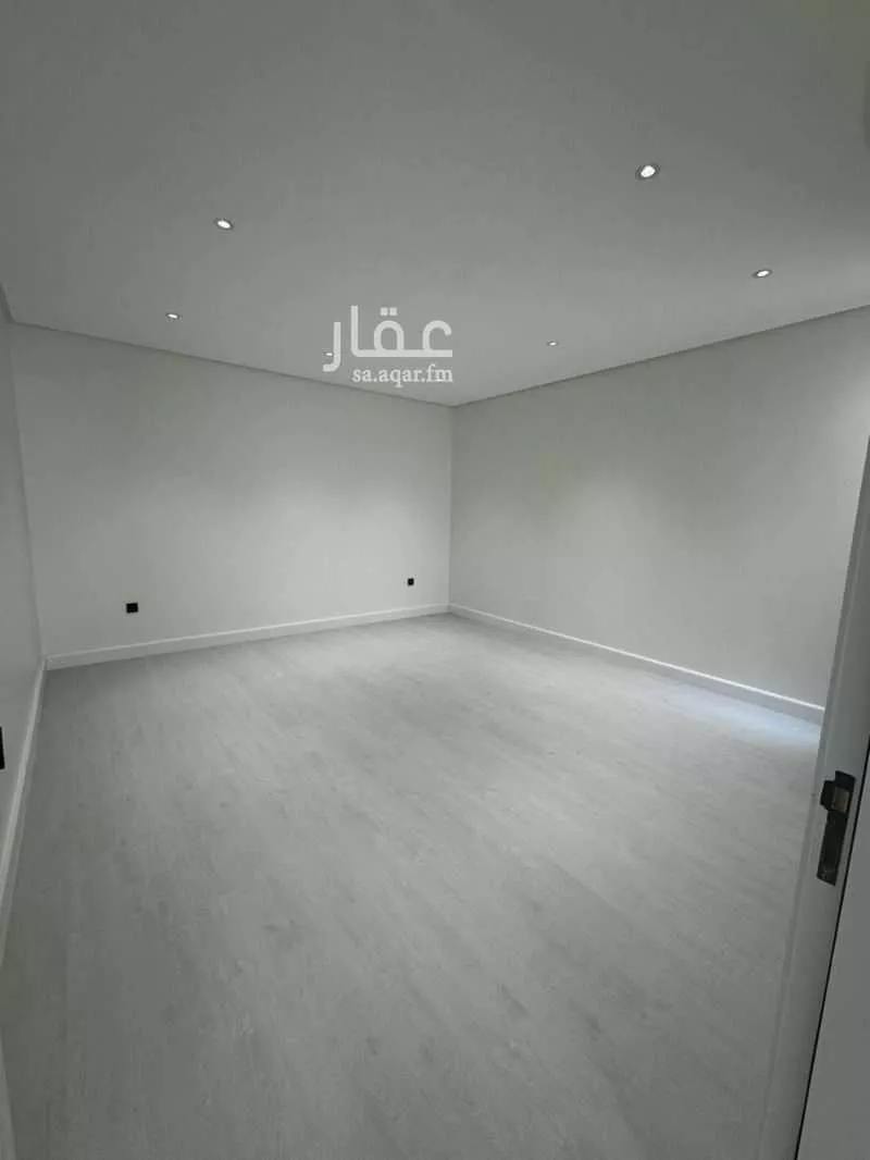 دور 3 غرف في النرجس 10