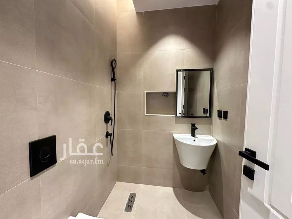 شقة 3 غرف في العارض 19