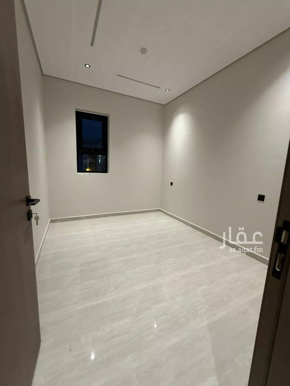 4 bedroom apartment in Dhahrat Namar 8