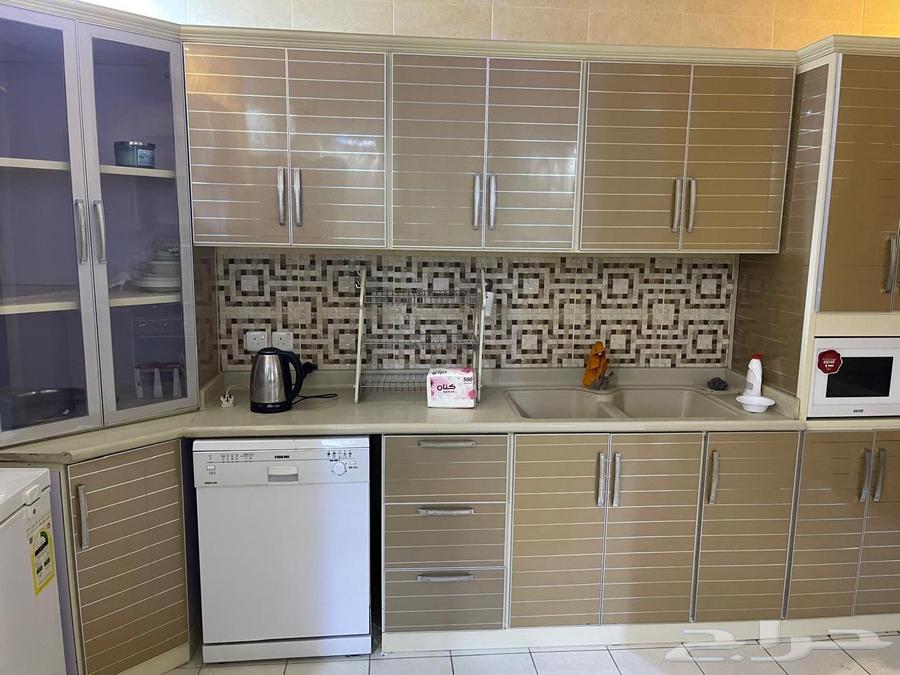 شقة 6 غرف في المروة 4