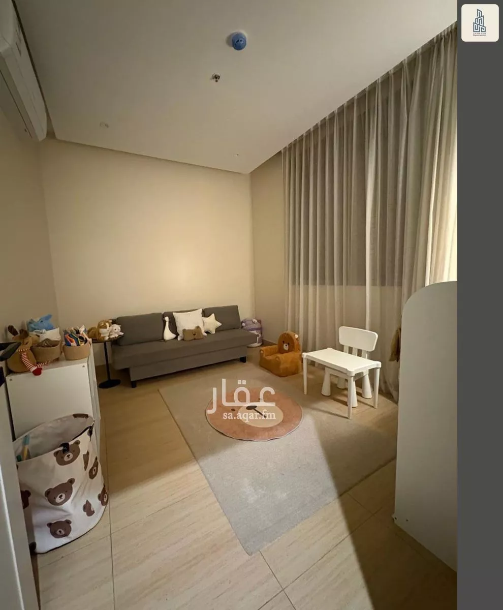 شقة 3 غرف في النخيل 7