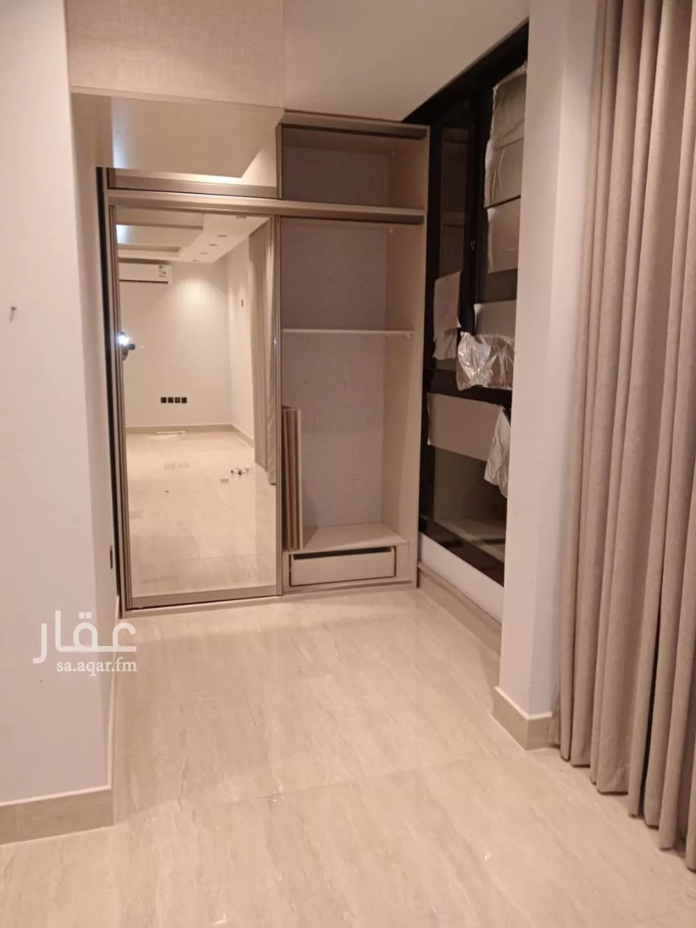 شقة 2 غرف في الملقا 12