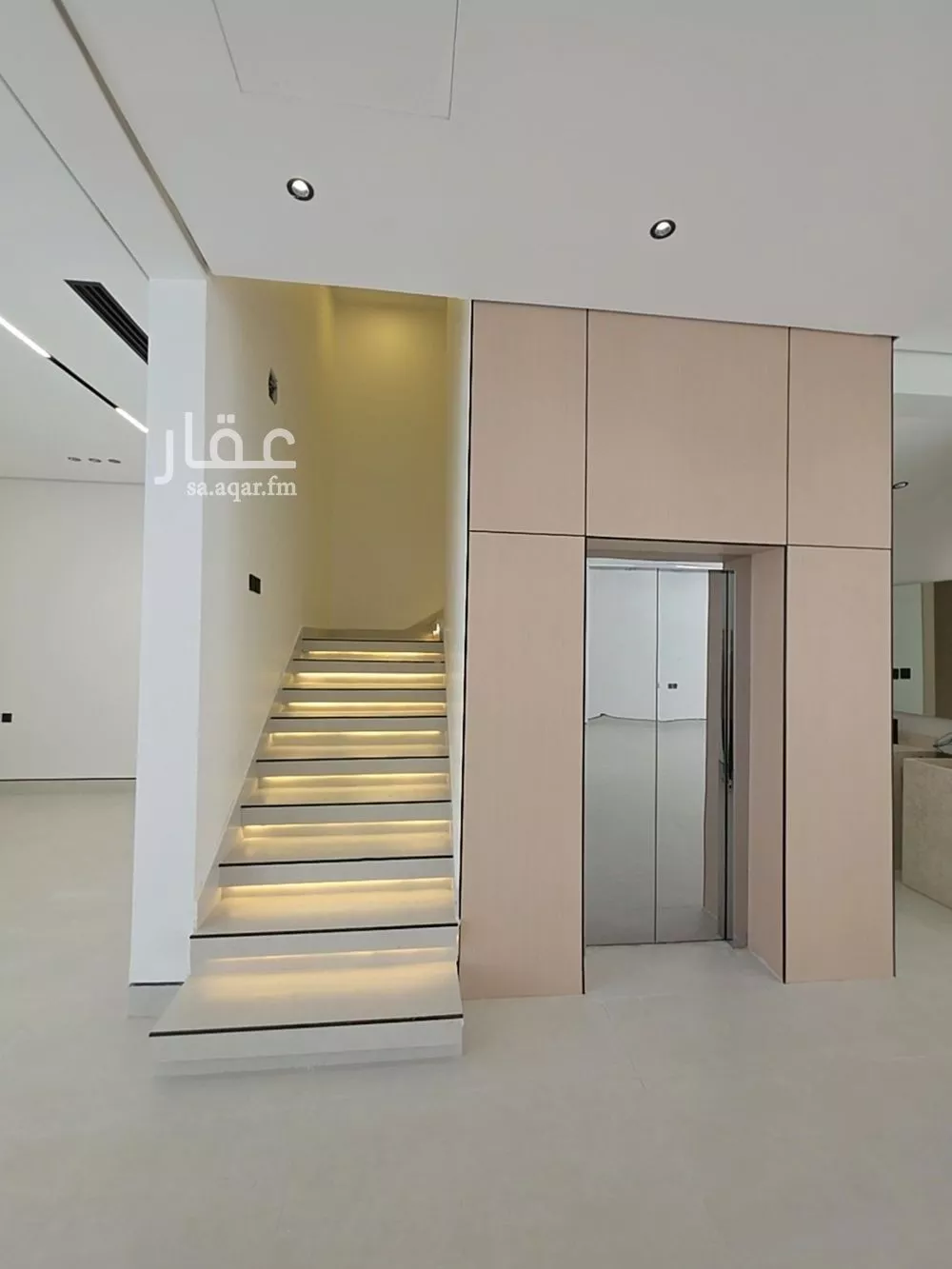 فيلا 8 غرف في النرجس 3