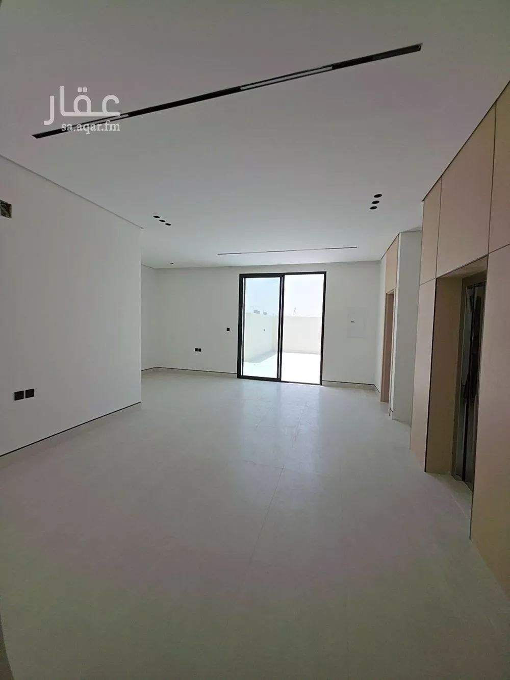 فيلا 8 غرف في النرجس 24