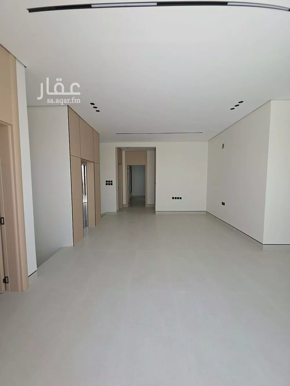 فيلا 8 غرف في النرجس 8