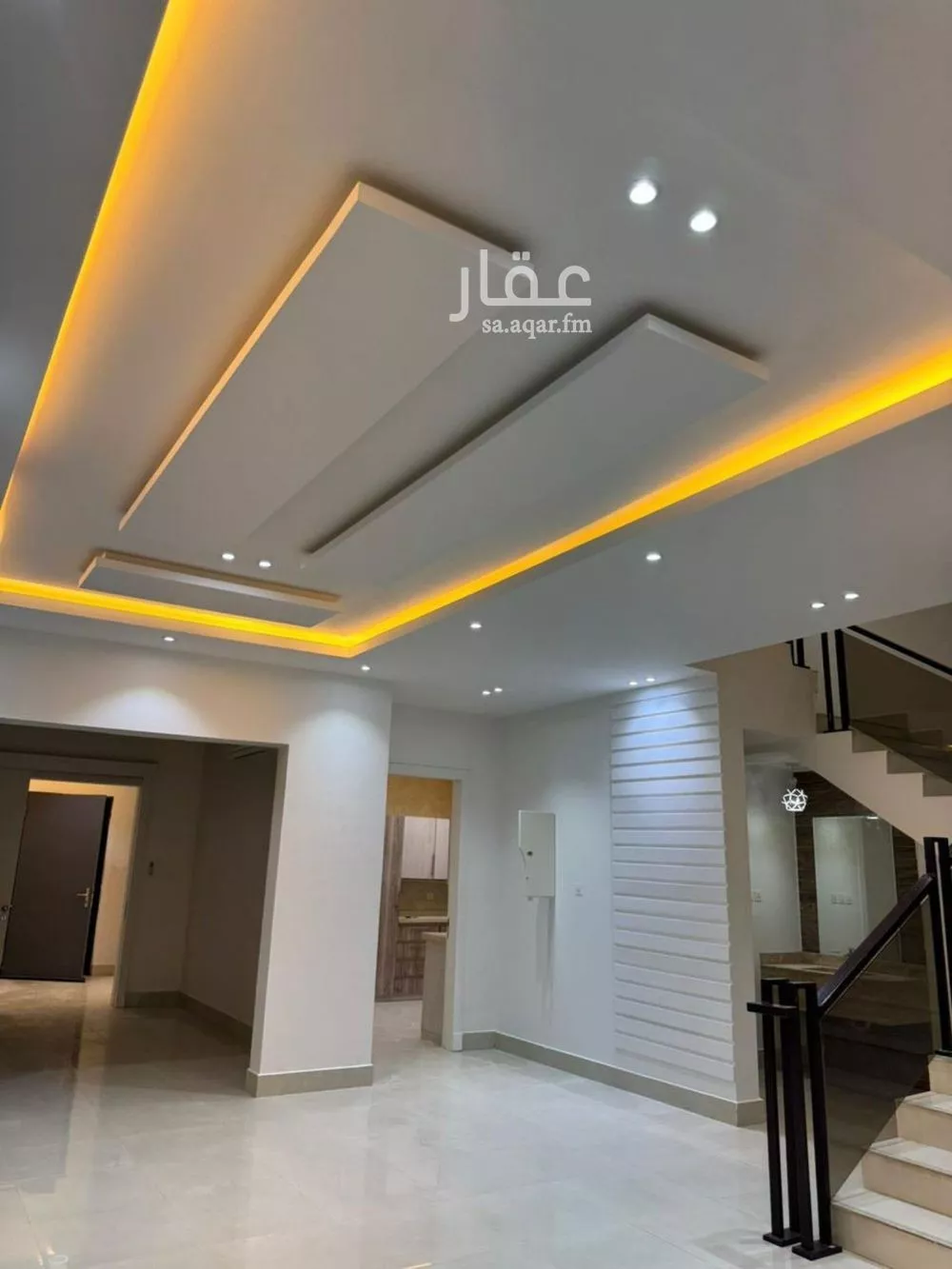 5 bedroom villa in Al Aridh 2