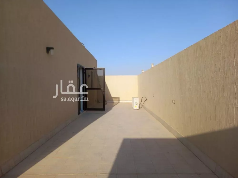 5 bedroom villa in Al Aridh 18
