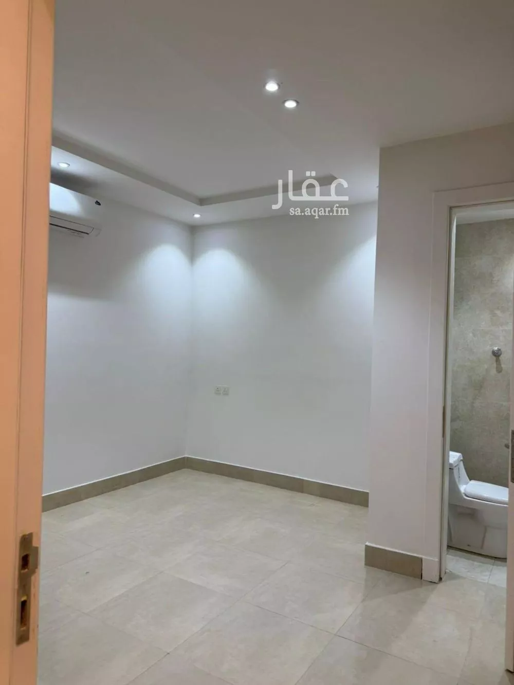 5 bedroom villa in Al Aridh 8