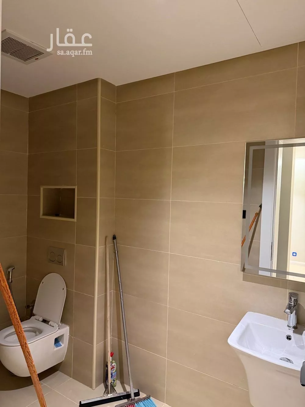 3 bedroom villa in Al Narjis 16