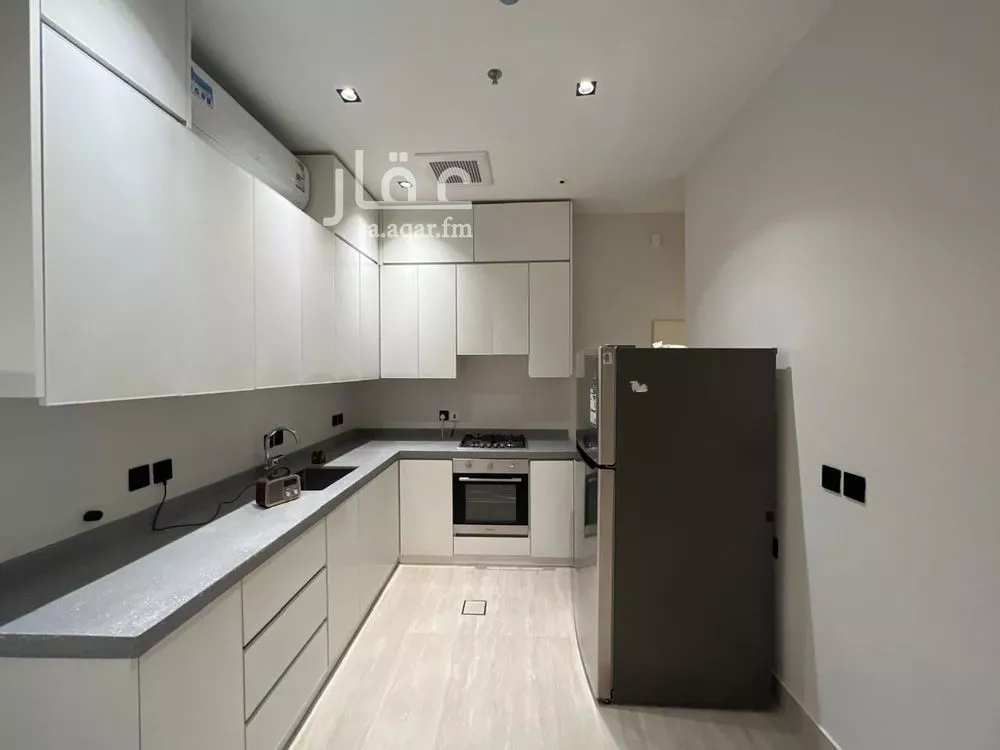 شقة 3 غرف في الملقا 3