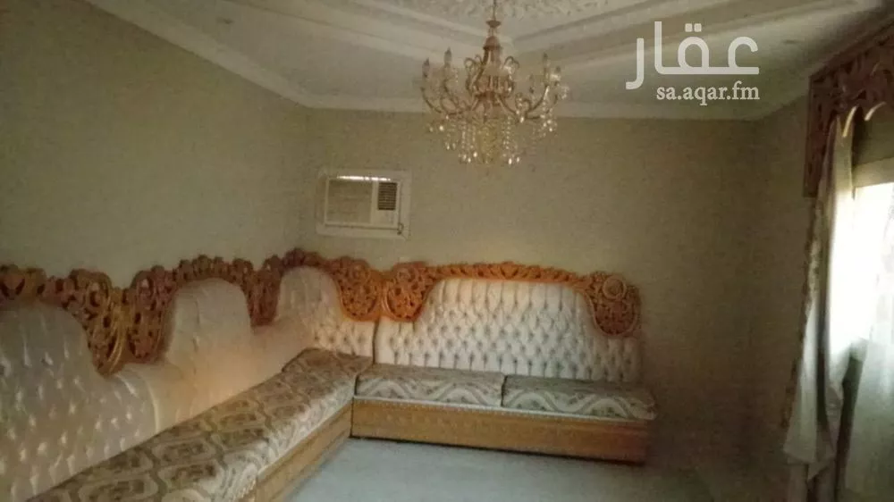 فيلا 9 غرف في ظهرة البديعة 11