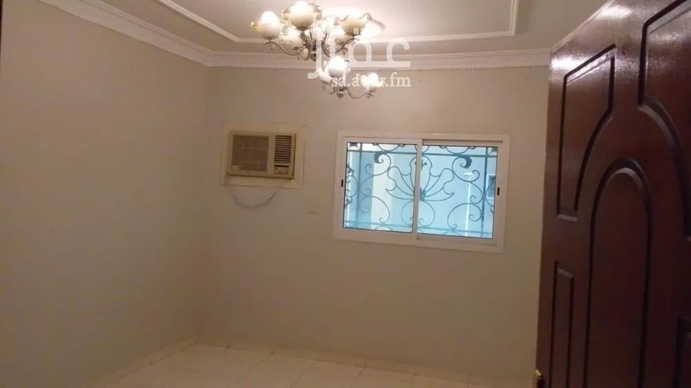 فيلا 9 غرف في ظهرة البديعة 13