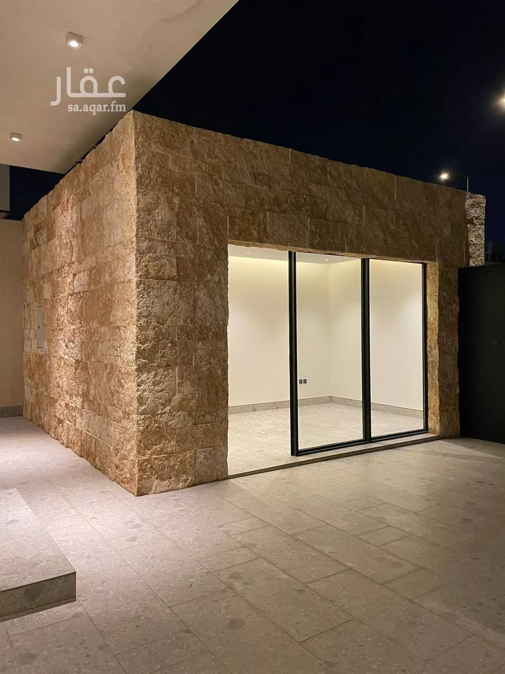 8 bedroom villa in Al Malqa 14