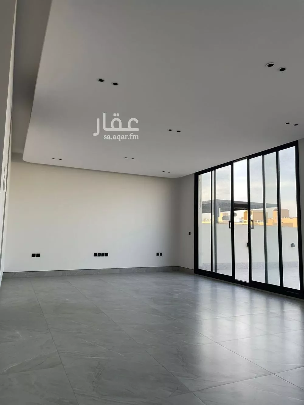 8 bedroom villa in Al Malqa 15