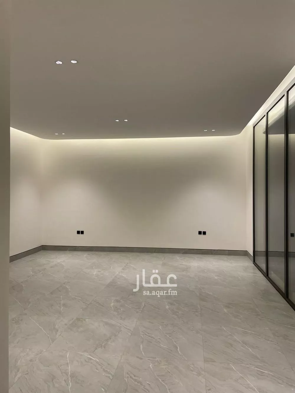 8 bedroom villa in Al Malqa 5