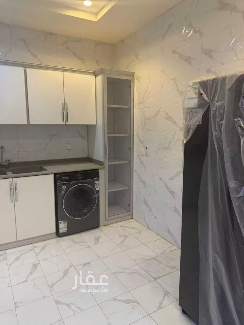 5 bedroom apartment in Prince Abdulmajeed 11