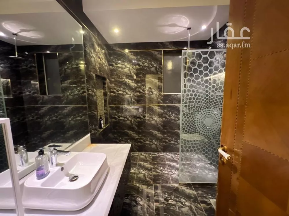 شقة 3 غرف في الملقا 7