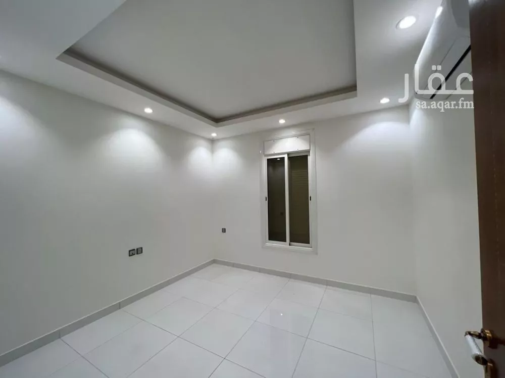 شقة 3 غرف في الملقا 8