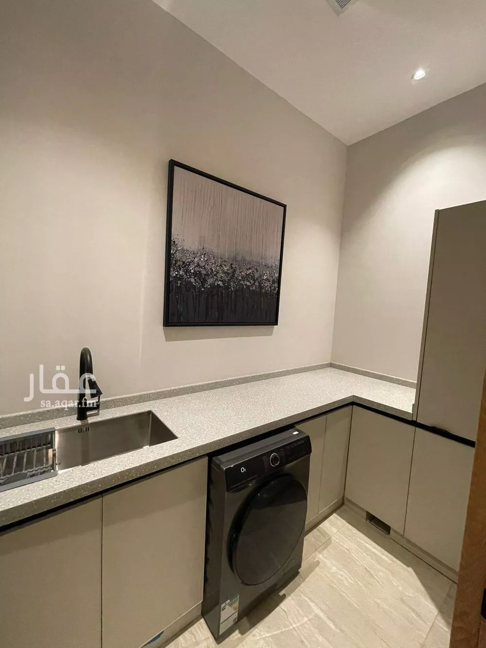 شقة 3 غرف في العارض 4