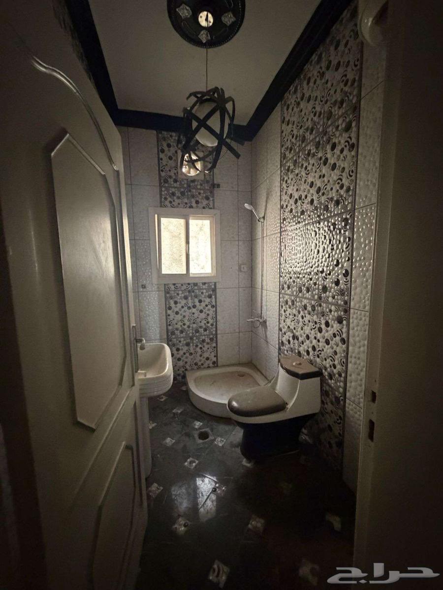 فيلا 9 غرف في الأجواد 6