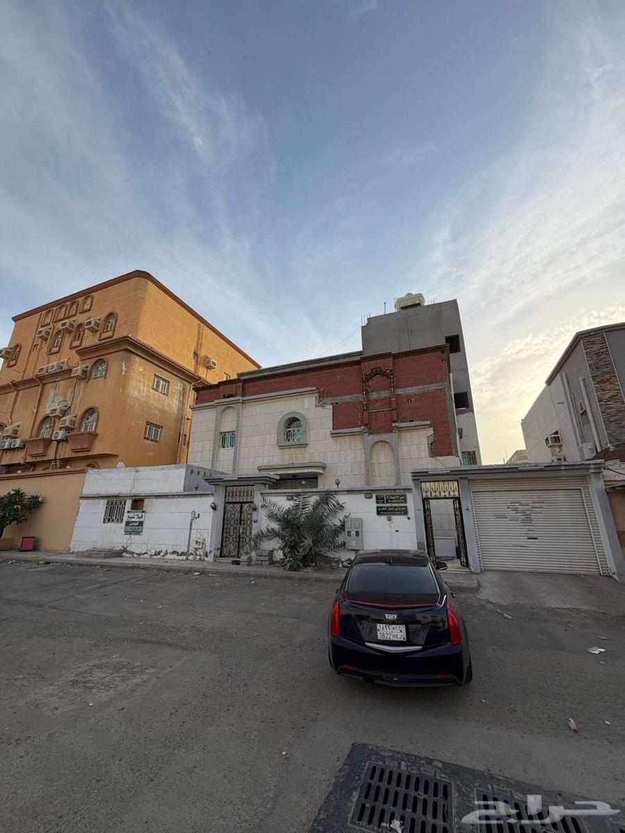 فيلا 9 غرف في الأجواد 8