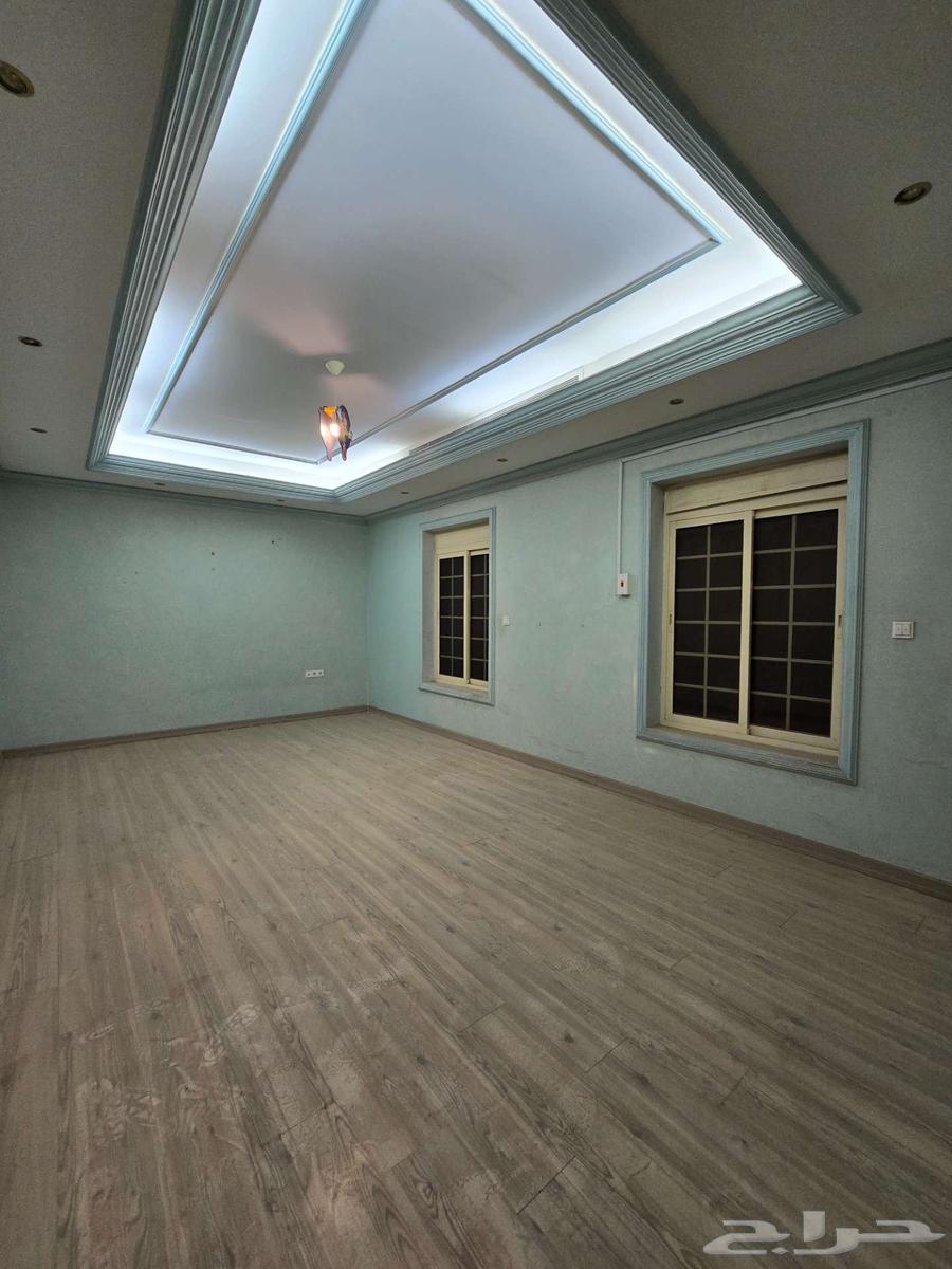 فيلا 9 غرف في السلامة 20