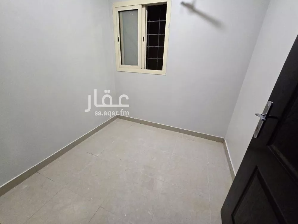 شقة 5 غرف في الشعلة 20