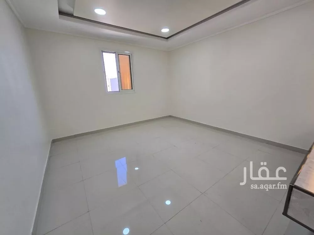 شقة 4 غرف في النور 14