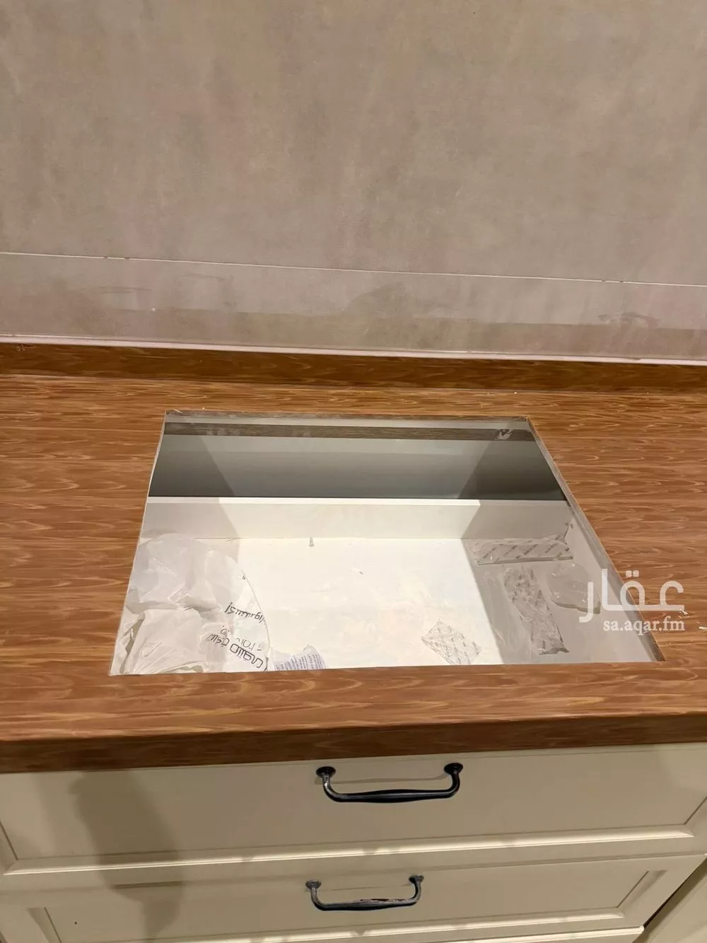 شقة 4 غرف في الشعلة 8