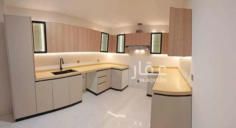 شقة 7 غرف في الشرق 12