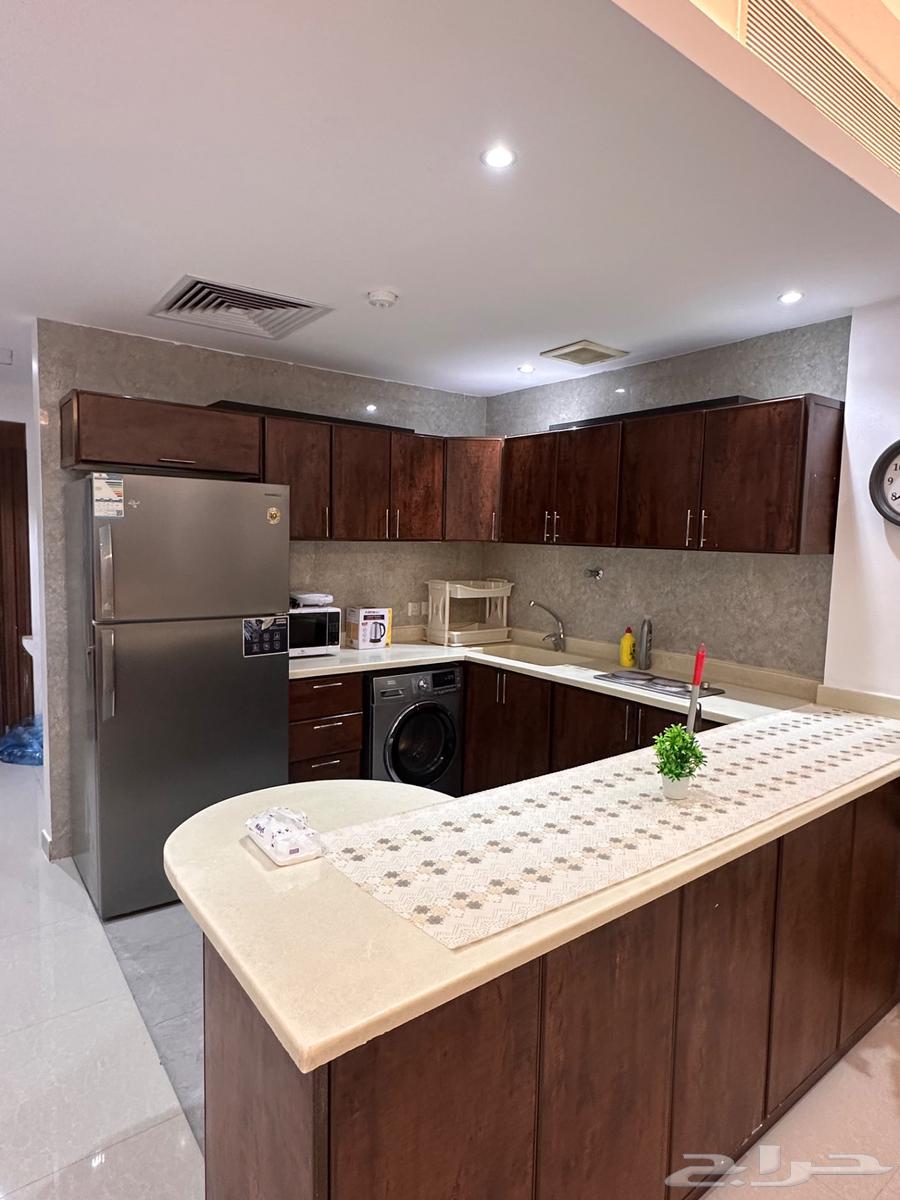 شقة 2 غرف في الحمرا 3