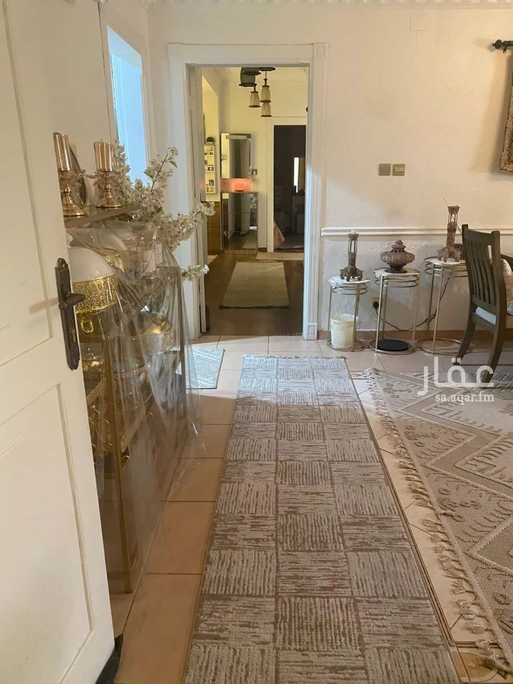 شقة 4 غرف في العقيق 6