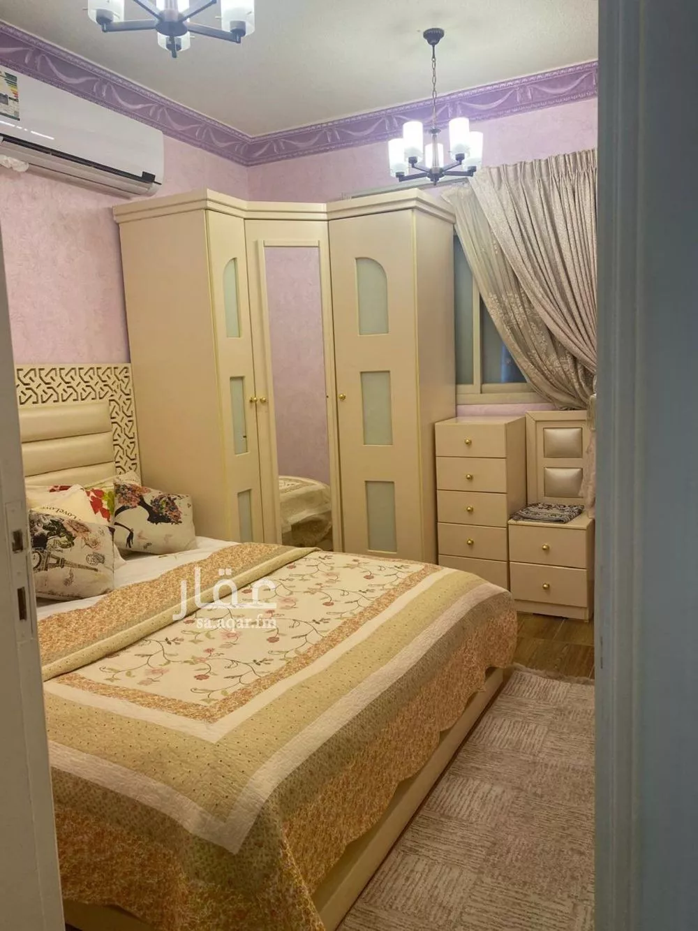 شقة 4 غرف في العقيق 10