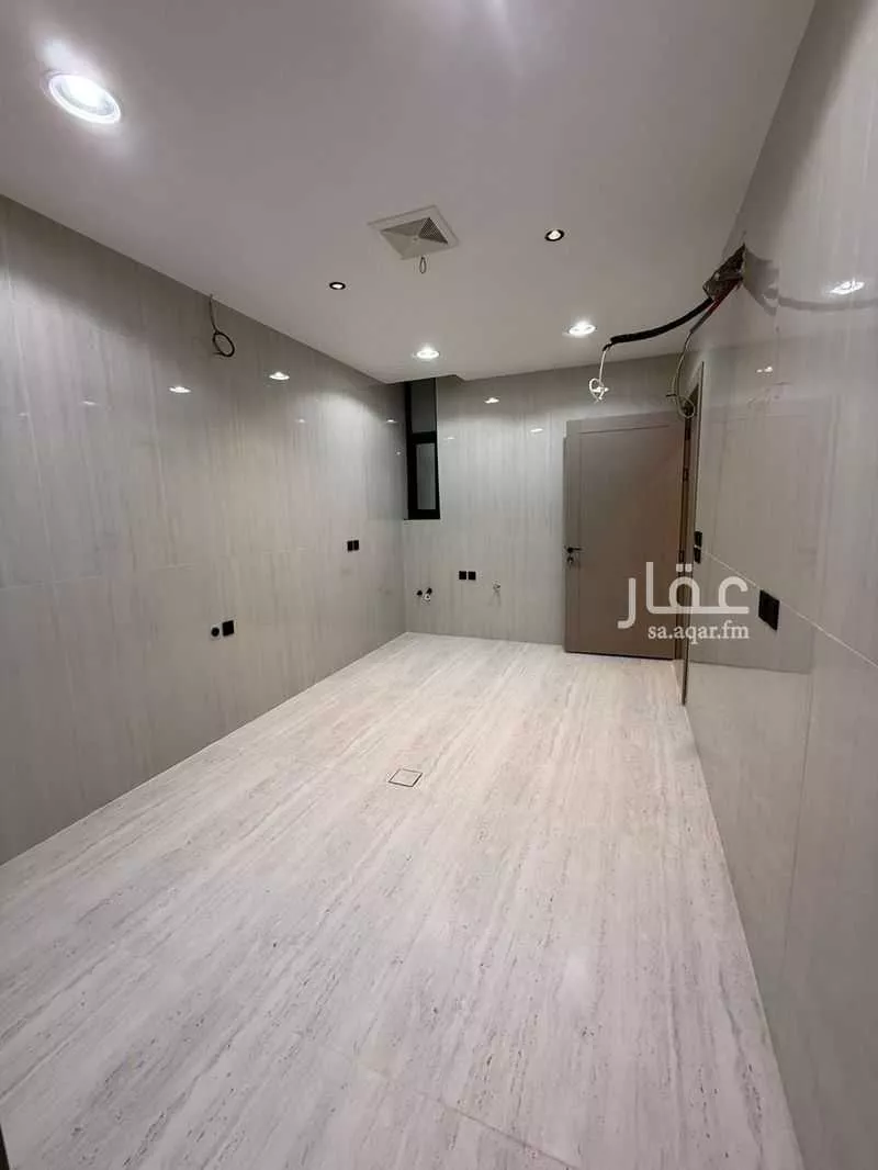 6 bedroom apartment in Ash Shulah 20