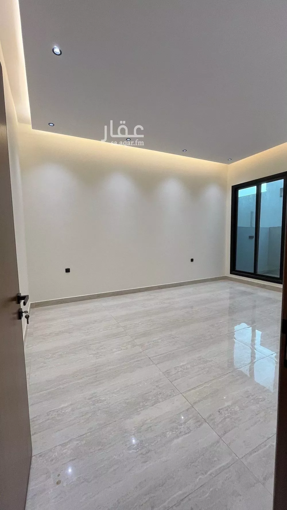 شقة 5 غرف في عكاظ 12