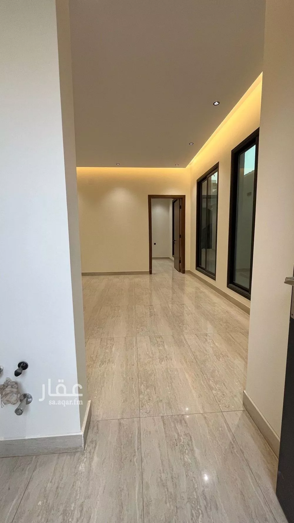 شقة 5 غرف في عكاظ 25