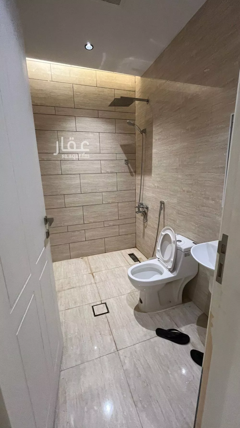 4 bedroom apartment in Okaz 4