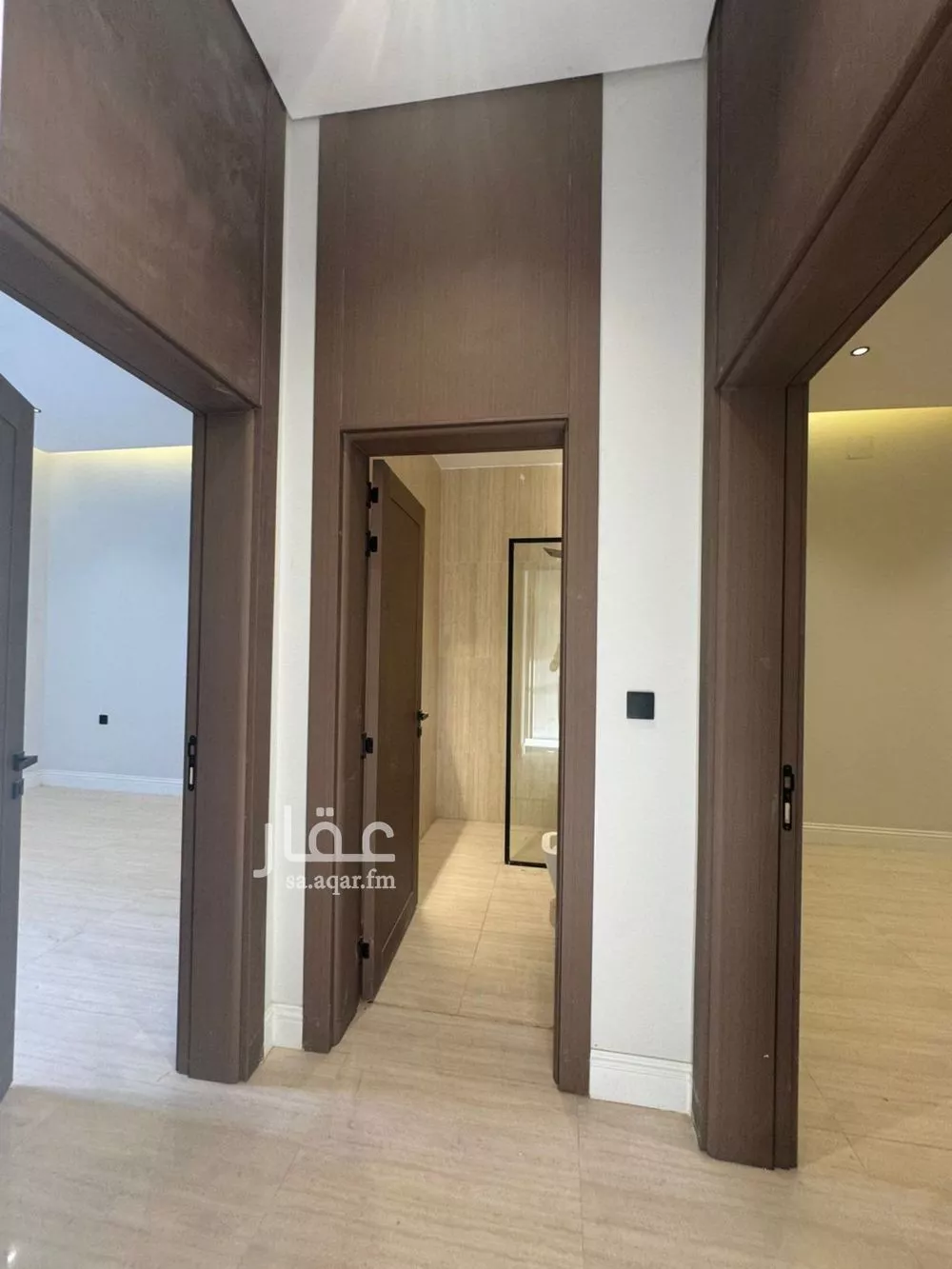 فيلا 5 غرف في العارض 13