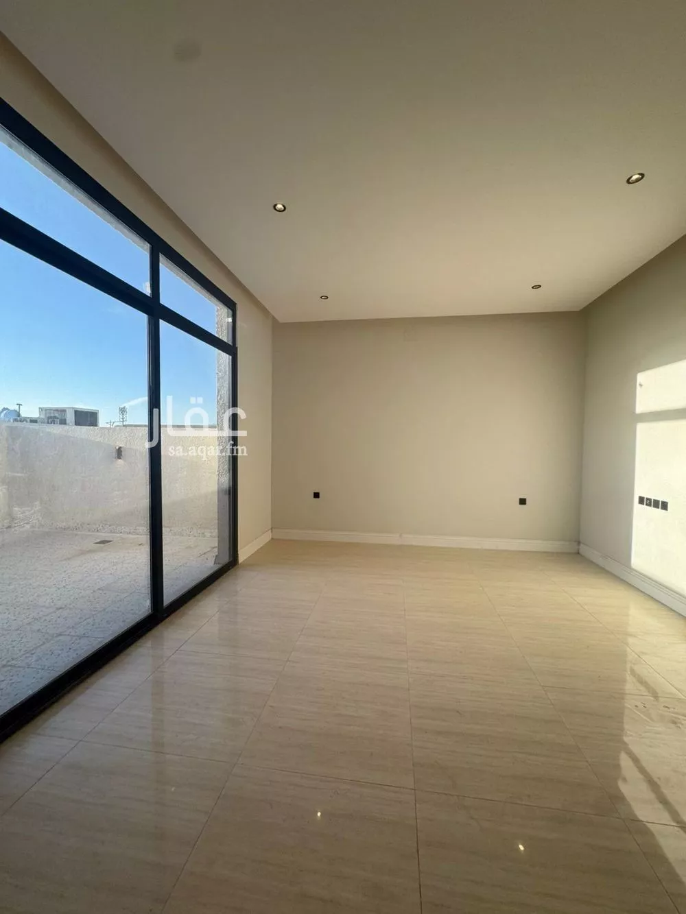 فيلا 5 غرف في العارض 14