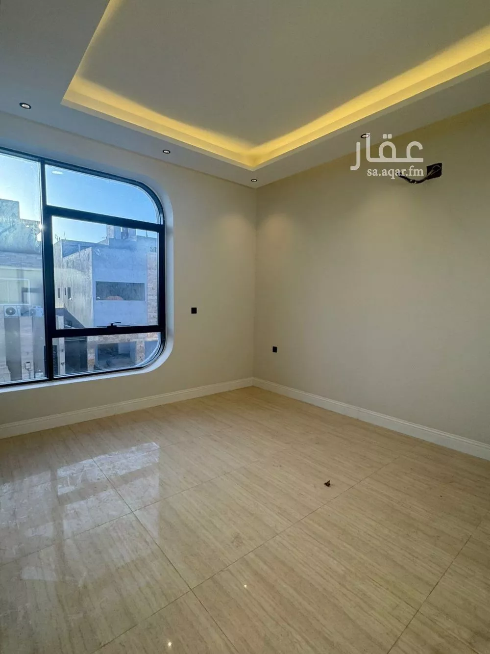 فيلا 5 غرف في العارض 16