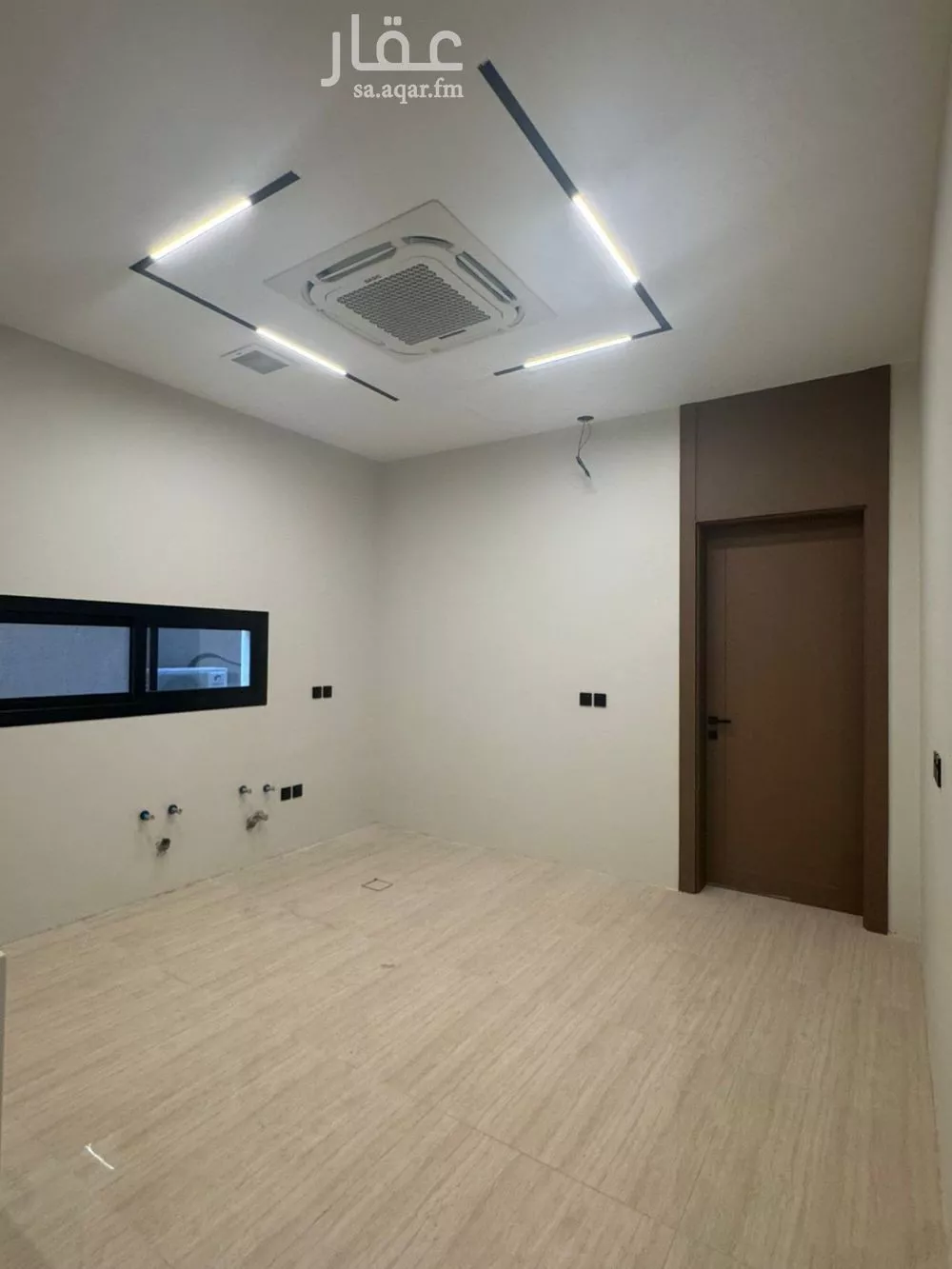 فيلا 5 غرف في العارض 17