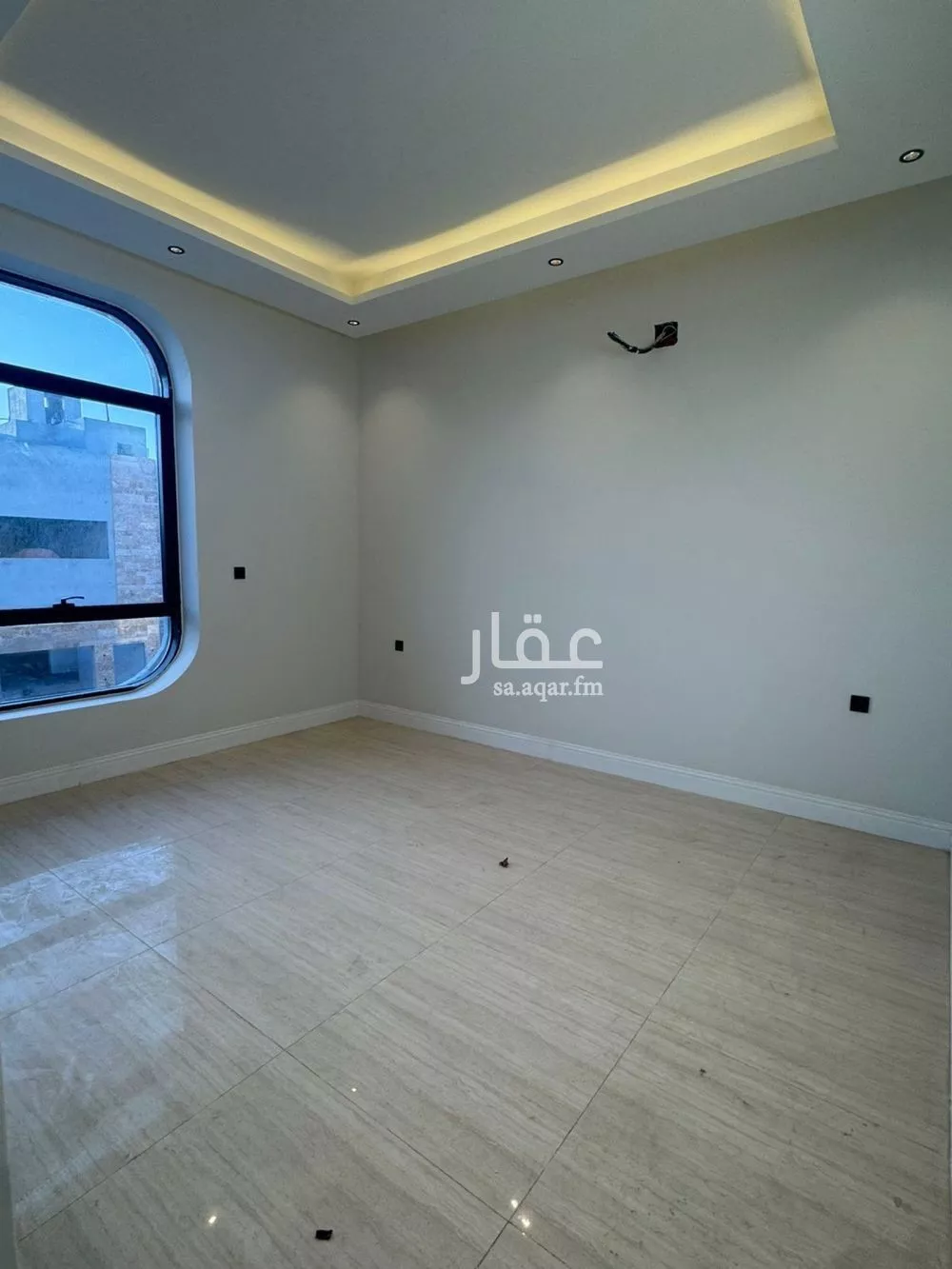 فيلا 5 غرف في العارض 7