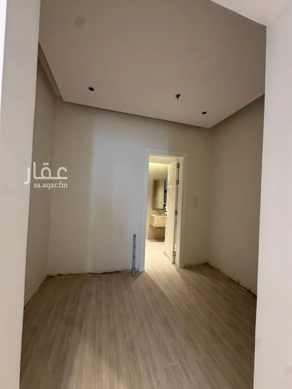 شقة 5 غرف في النرجس 13